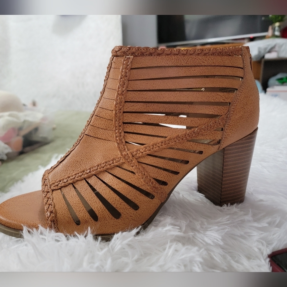 Torrid Tan Cutout Heeled Boots Back Zip Size 11.5 WW - Picture 7 of 7